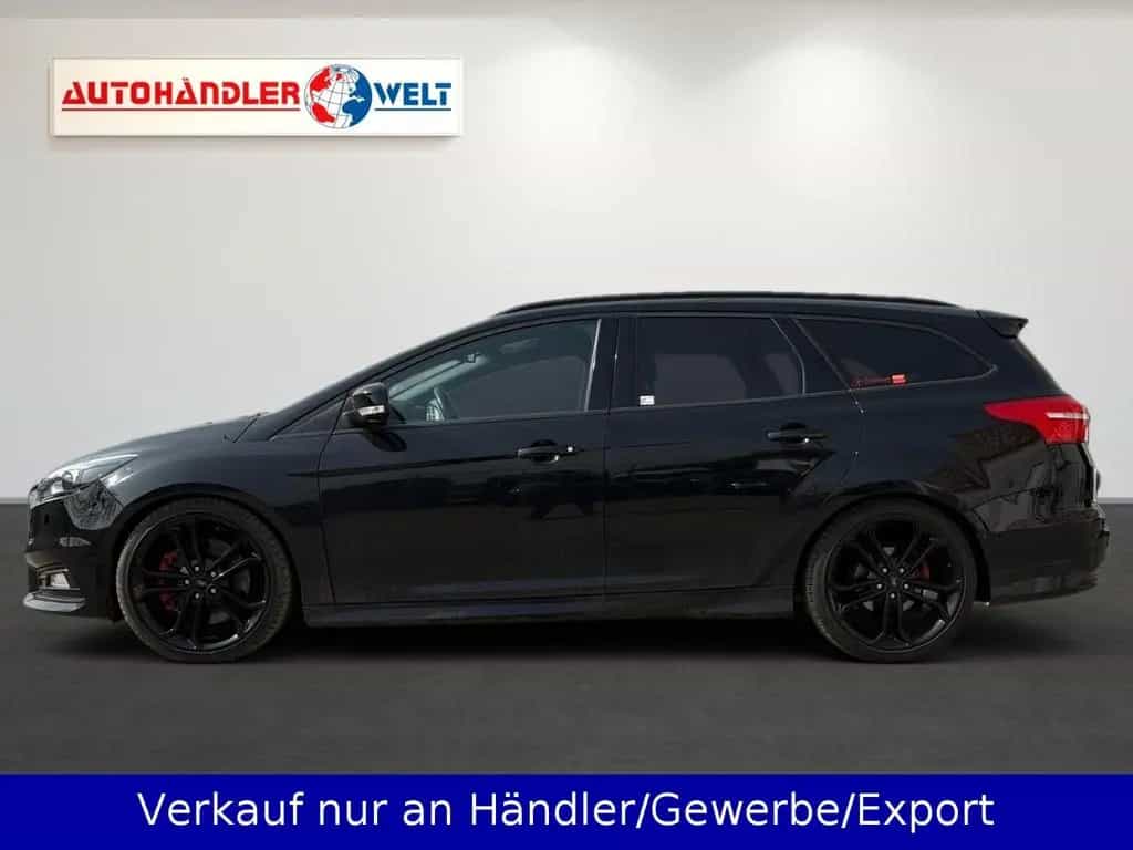 Ford Focus ST Kombi 2.0EB AAC Xenon SHZ Navi PDC 03/2017-photo-6