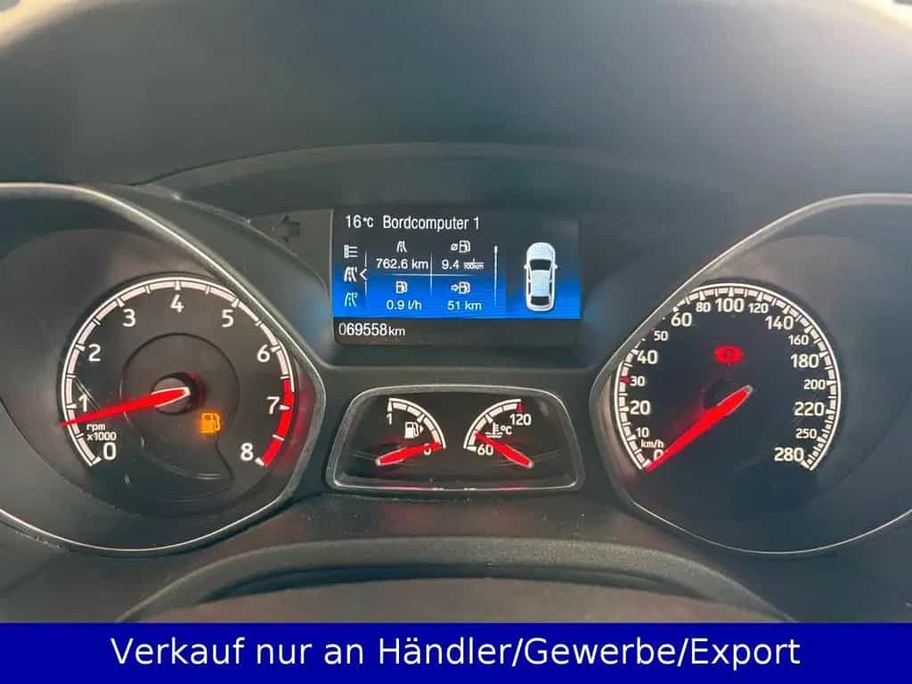 Ford Focus ST Kombi 2.0EB AAC Xenon SHZ Navi PDC 03/2017-photo-9