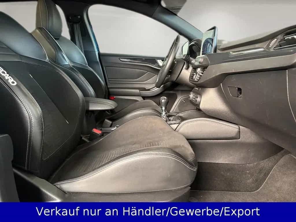 Ford Focus Kombi 2.3 EB ST LED Leder SHZ Navi PDC 07/2019-photo-13