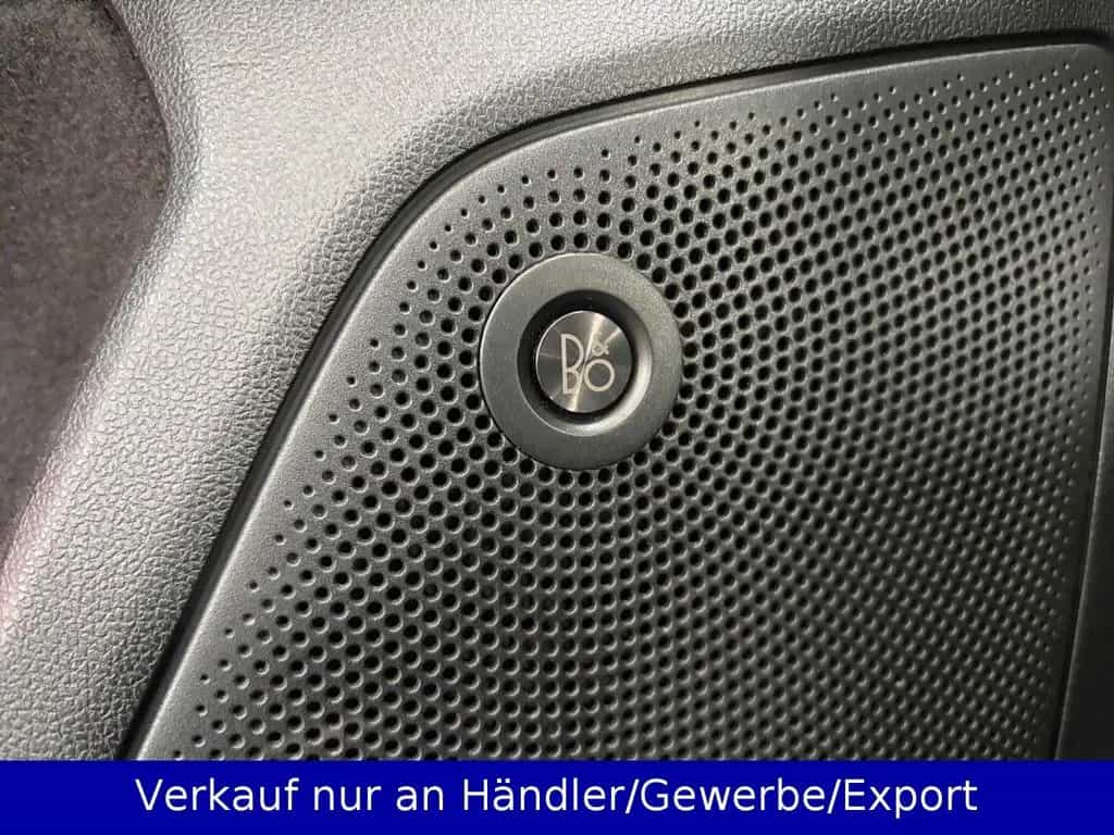 Ford Focus Kombi 2.3 EB ST LED Leder SHZ Navi PDC 07/2019-photo-25