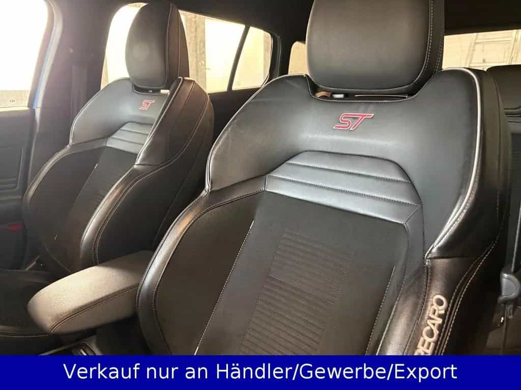 Ford Focus Kombi 2.3 EB ST LED Leder SHZ Navi PDC 07/2019-photo-26