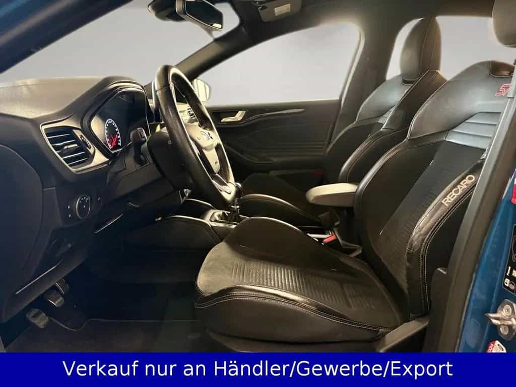 Ford Focus Kombi 2.3 EB ST LED Leder SHZ Navi PDC 07/2019-photo-8