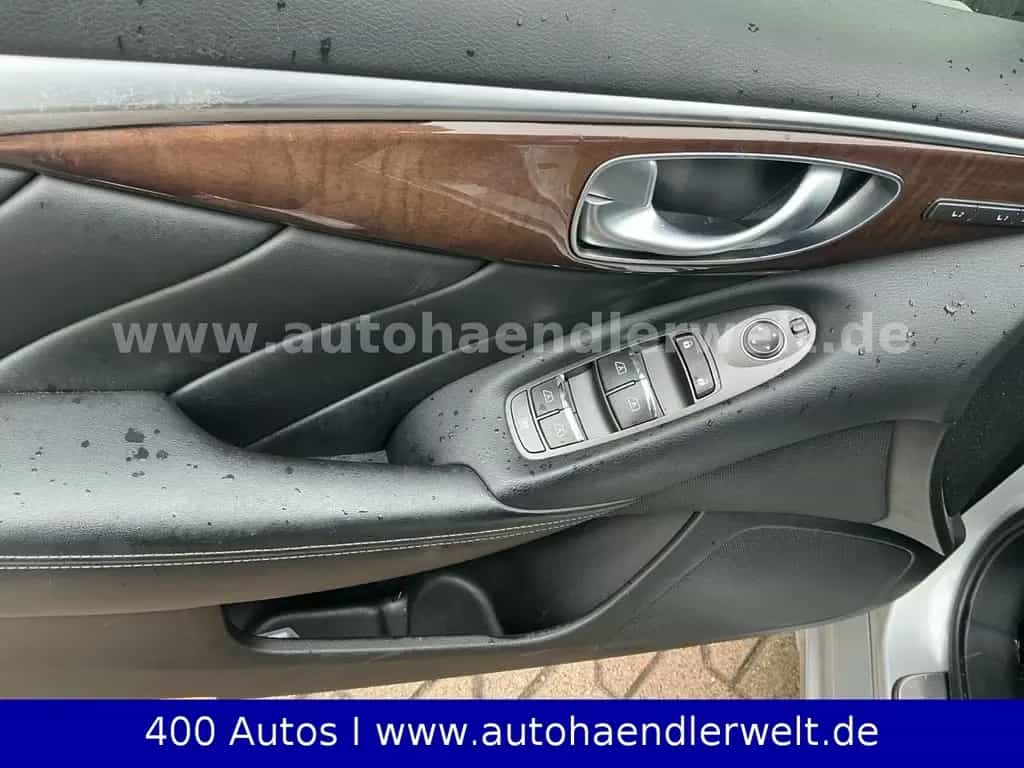 Infiniti Q50 3.7 V6 Hybrid Premium Executive Auto 07/2014-photo-14