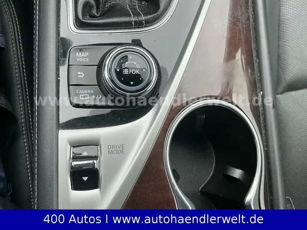 Infiniti Q50 3.7 V6 Hybrid Premium Executive Auto 07/2014-photo-17