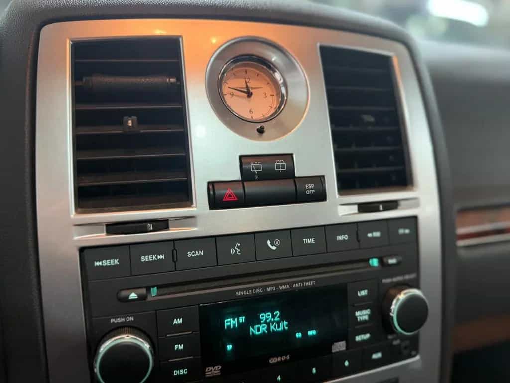 Chrysler 300C Touring 3.0 CRD *TÜV NEU *SERVICE NEU* 03/2008-photo-26