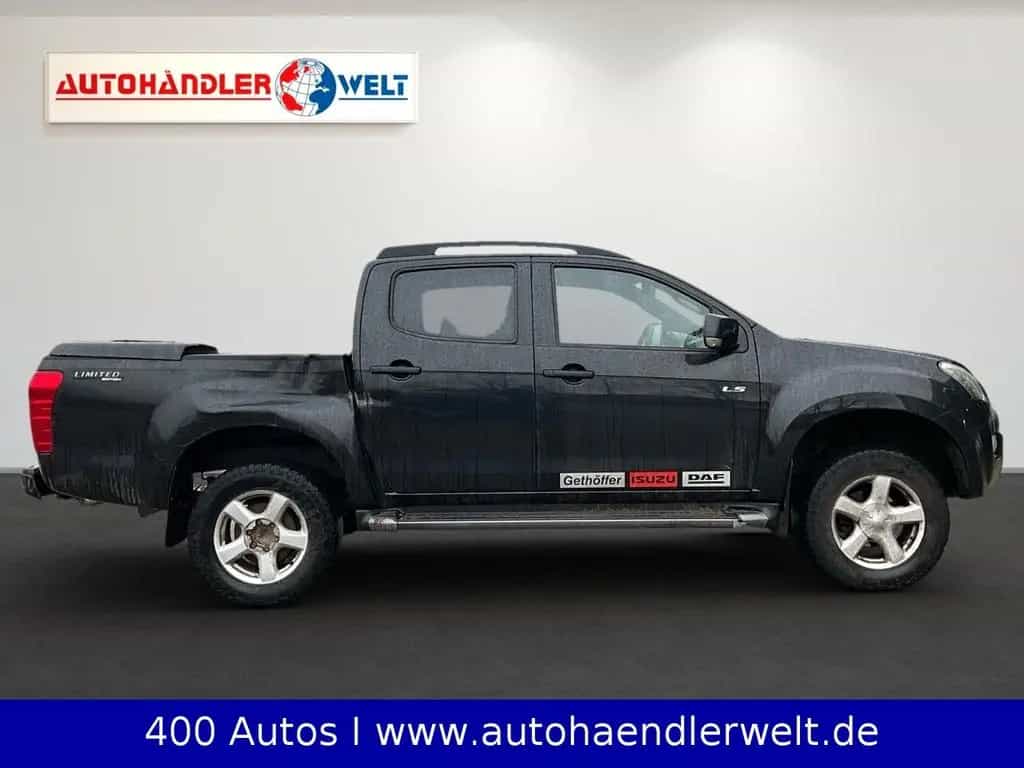 Isuzu D-Max Double Cab 4WD Premium 11/2015-photo-3