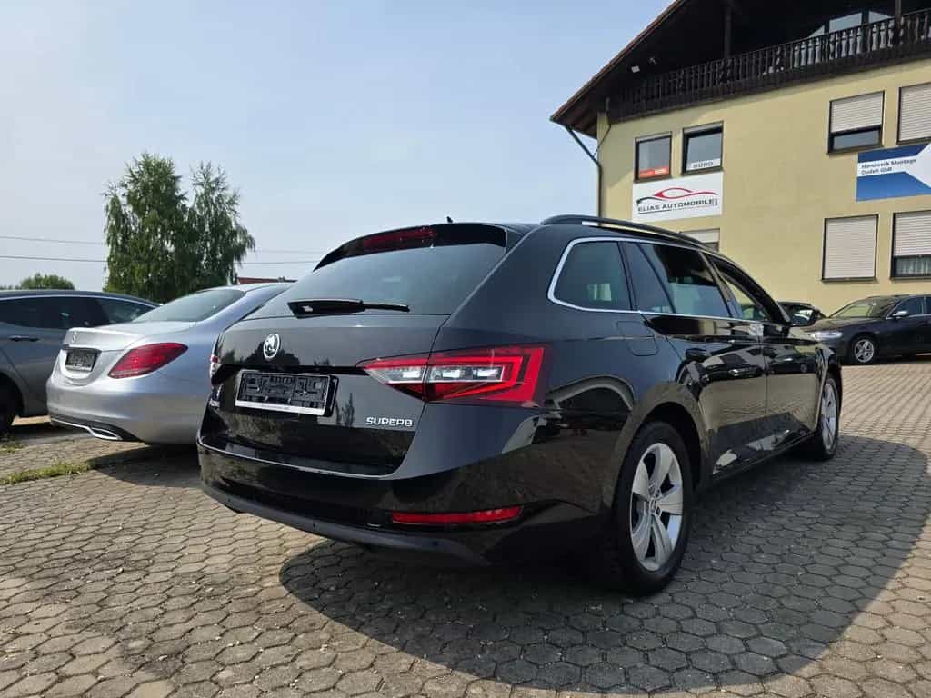 Skoda Superb Combi Ambition Automatik/ TÜV NEU 08/2018-photo-5