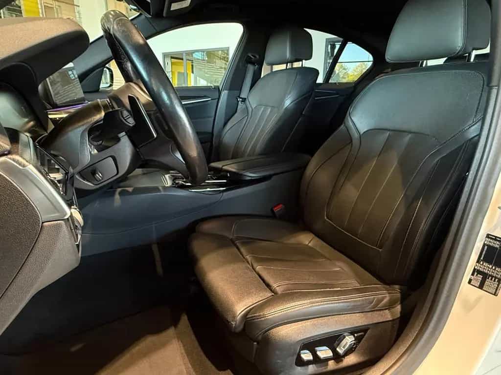 BMW 520 Limousine*M-Paket*PremiumSelect* 10/2021-photo-13