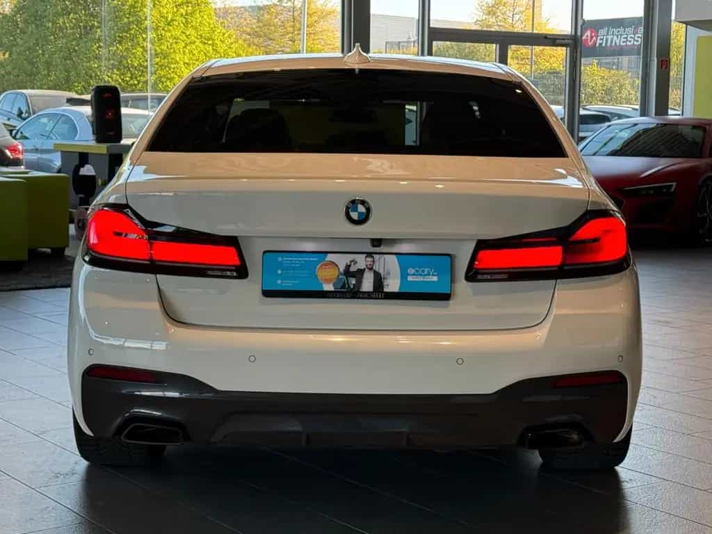 BMW 520 Limousine*M-Paket*PremiumSelect* 10/2021-photo-4