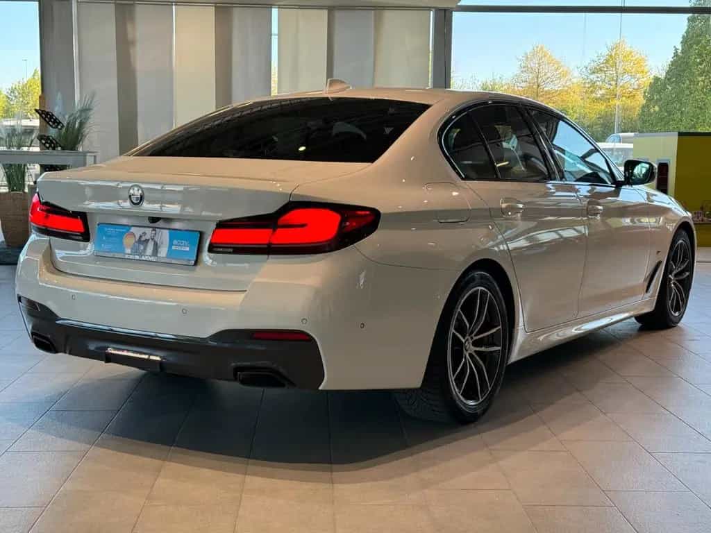 BMW 520 Limousine*M-Paket*PremiumSelect* 10/2021-photo-6