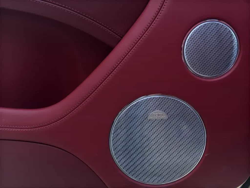Bentley Bentayga W12 4WD Limited Edition 69/999 10/2016-photo-18