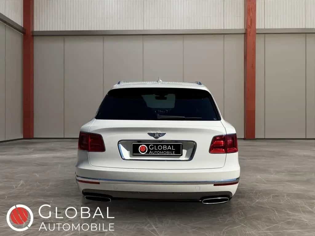 Bentley Bentayga W12 4WD Limited Edition 69/999 10/2016-photo-3