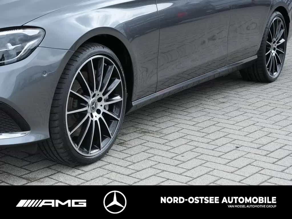 Mercedes-Benz E 450 T AVANTGARDE 4M KAMERA DISTRO SHD AHK LED 05/2022-photo-4