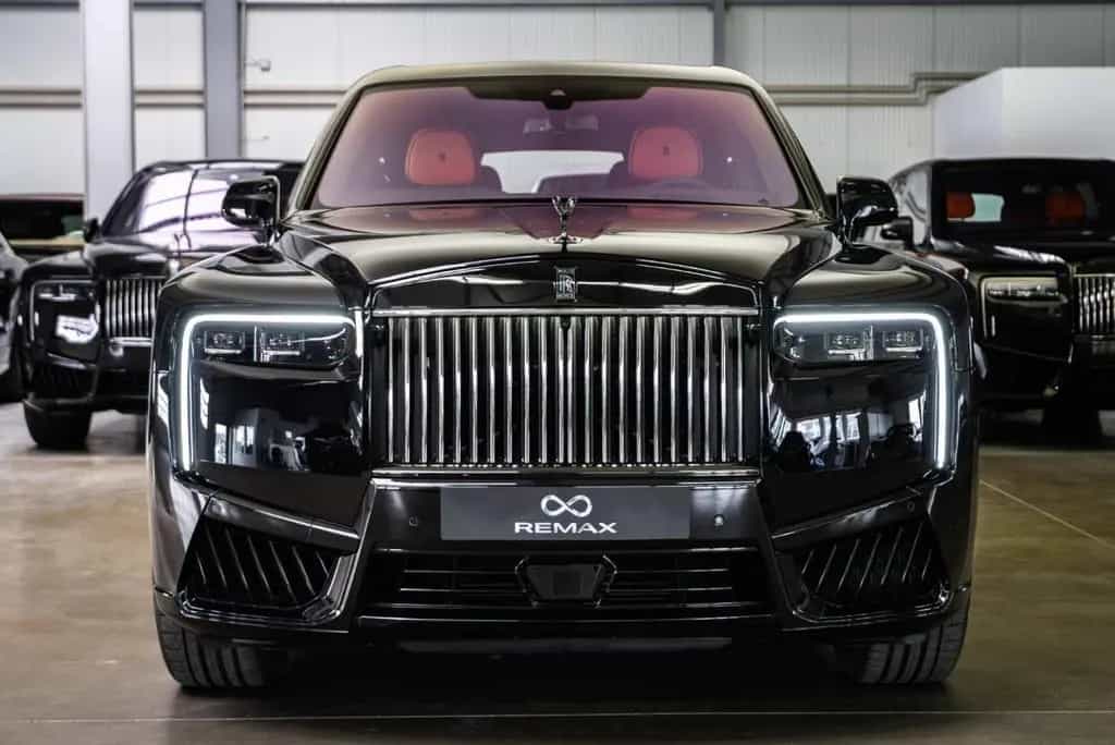 Rolls-Royce Cullinan Black Badge / PROD. 2026 / 4 Seats null-photo-7