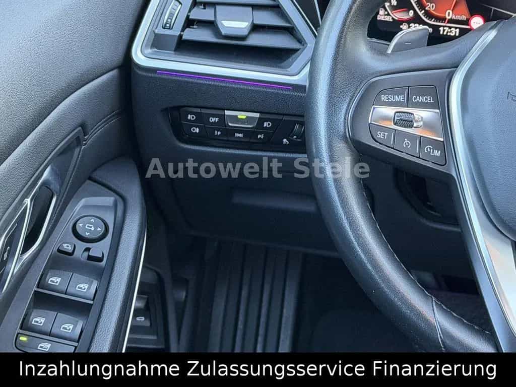 BMW 320 d xDrive Luxury Line NAV Leder AHK 03/2021-photo-16