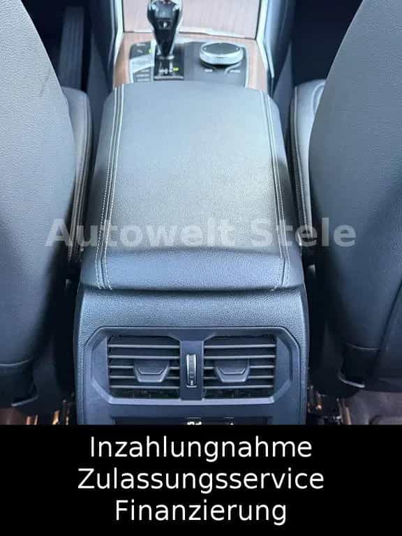 BMW 320 d xDrive Luxury Line NAV Leder AHK 03/2021-photo-17