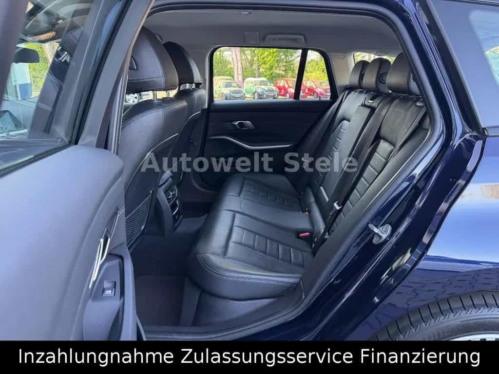 BMW 320 d xDrive Luxury Line NAV Leder AHK 03/2021-photo-5