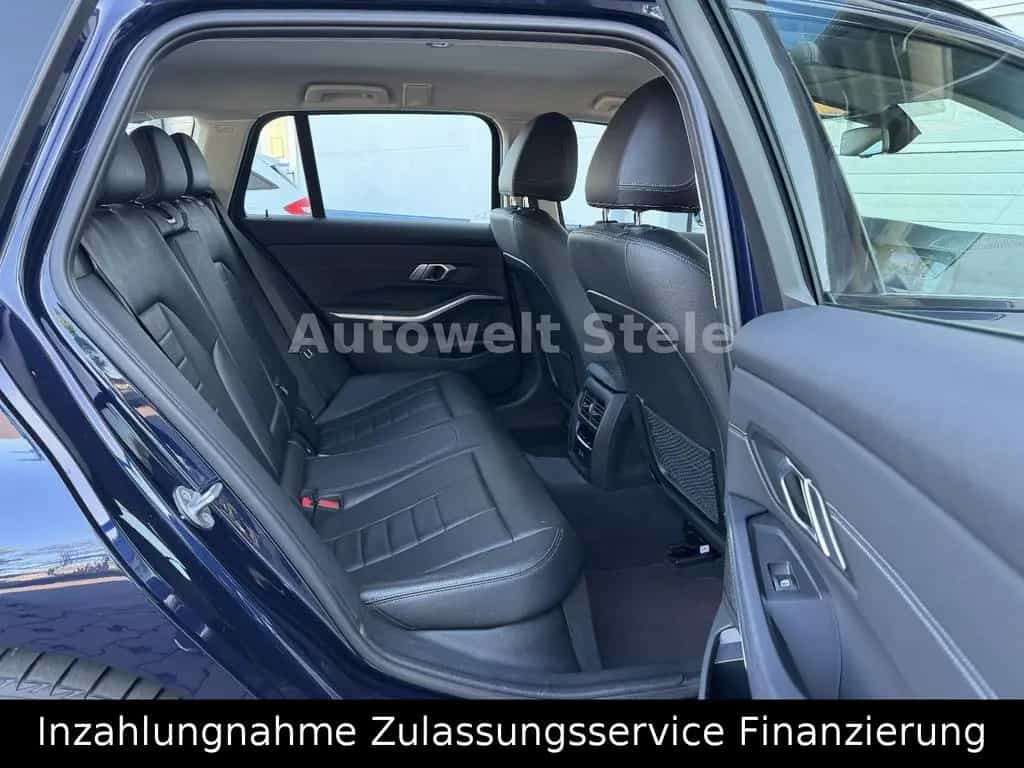 BMW 320 d xDrive Luxury Line NAV Leder AHK 03/2021-photo-8