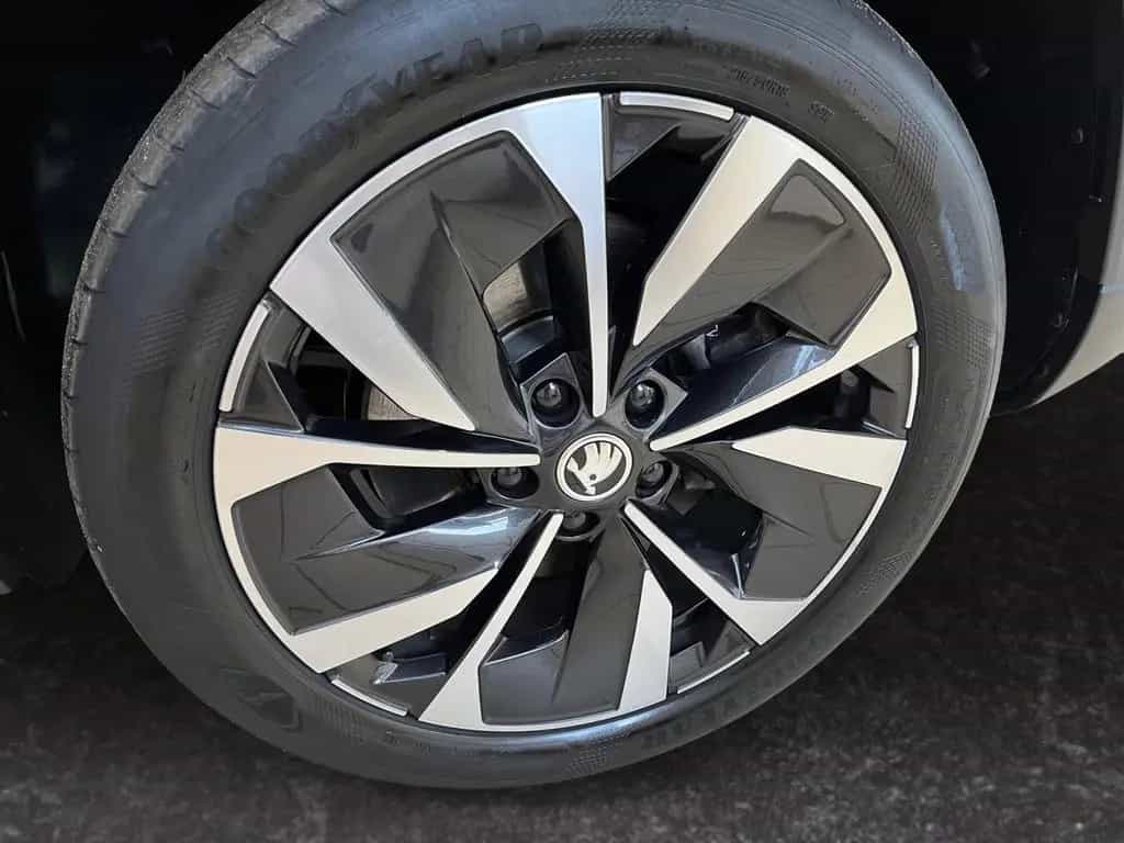 Skoda Karoq Style 1.5 TSI DSG Frontscheibe beheizbar 02/2023-photo-14