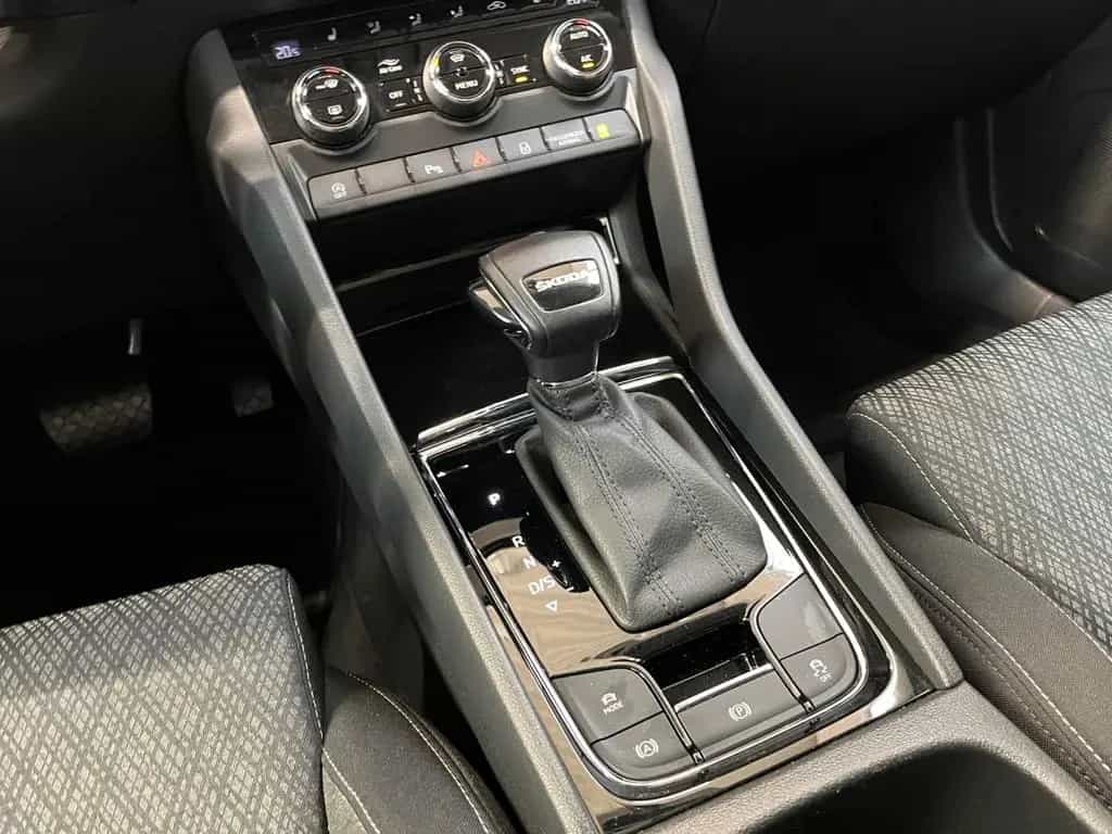 Skoda Karoq Style 1.5 TSI DSG Frontscheibe beheizbar 02/2023-photo-8