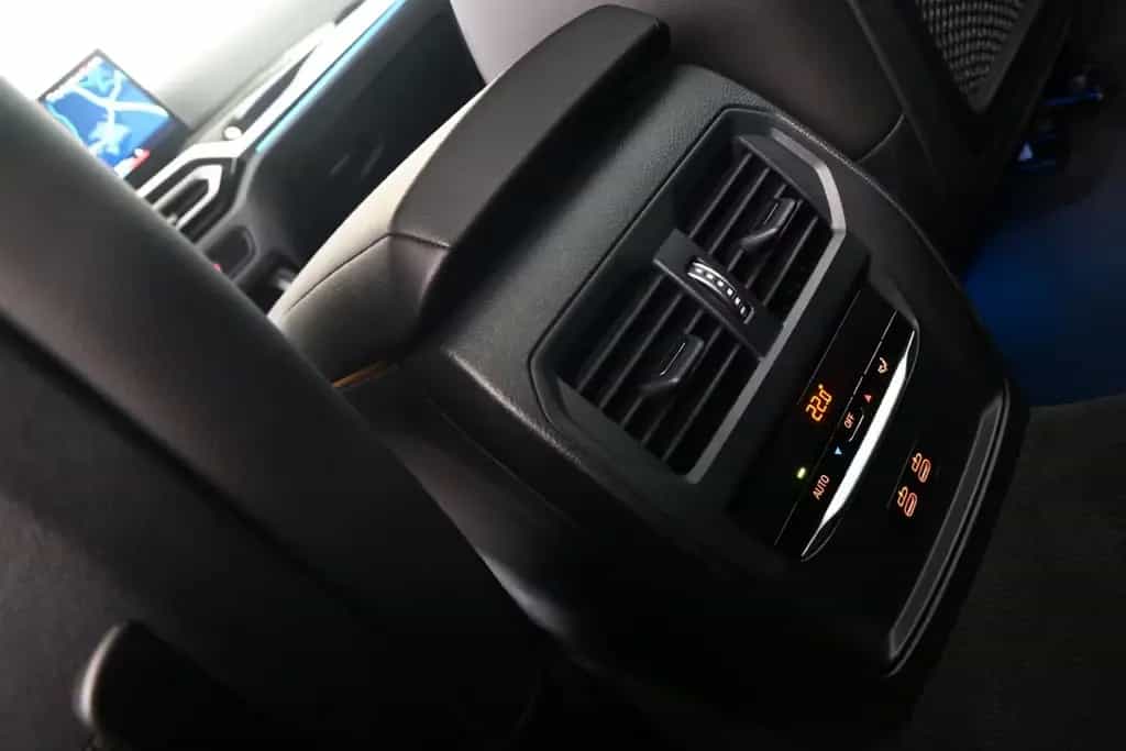 ALPINA B3 Touring Allrad PANO HUD ACC H&K 360° 1.Hand 12/2022-photo-28