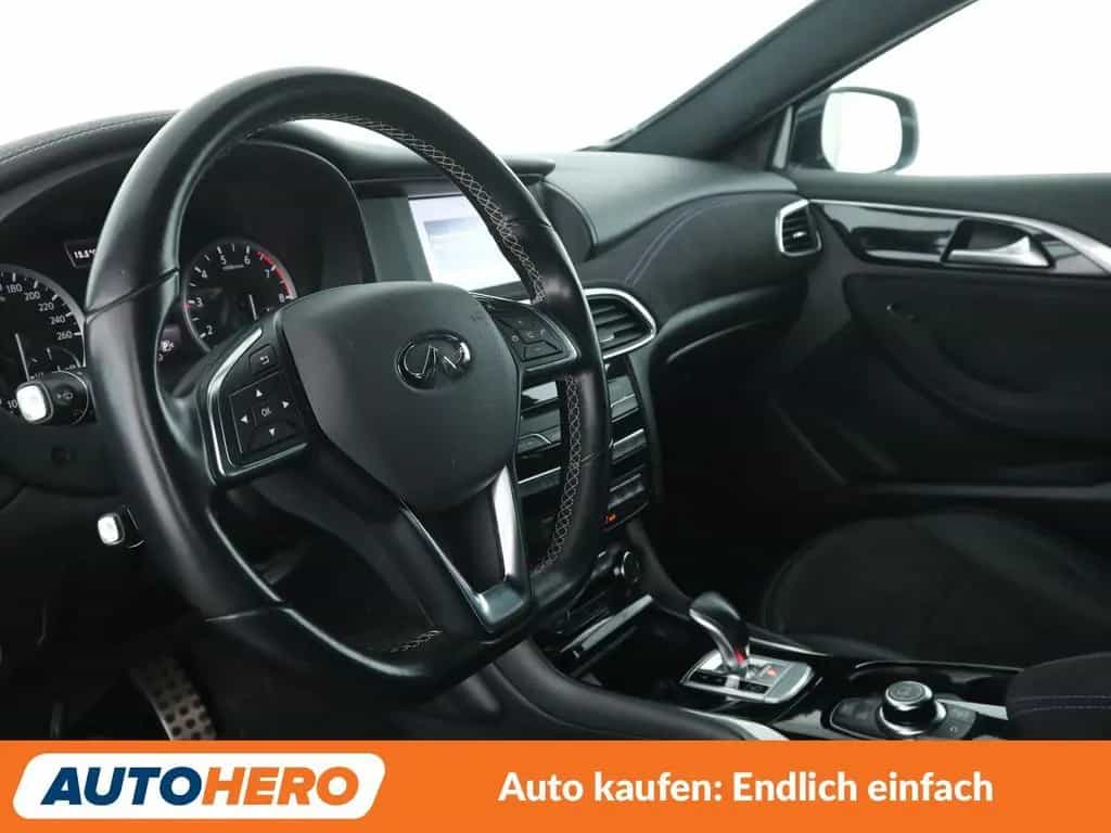 Infiniti Q30 2.0 Turbo Sport AWD Aut.*NAVI*CAM*PDC*SHZ* 09/2016-photo-10