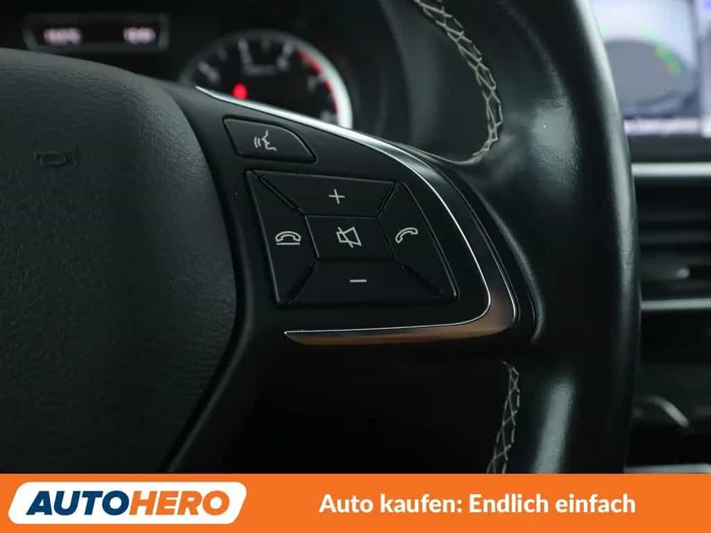 Infiniti Q30 2.0 Turbo Sport AWD Aut.*NAVI*CAM*PDC*SHZ* 09/2016-photo-29