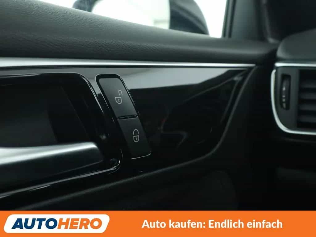 Infiniti Q30 2.0 Turbo Sport AWD Aut.*NAVI*CAM*PDC*SHZ* 09/2016-photo-31