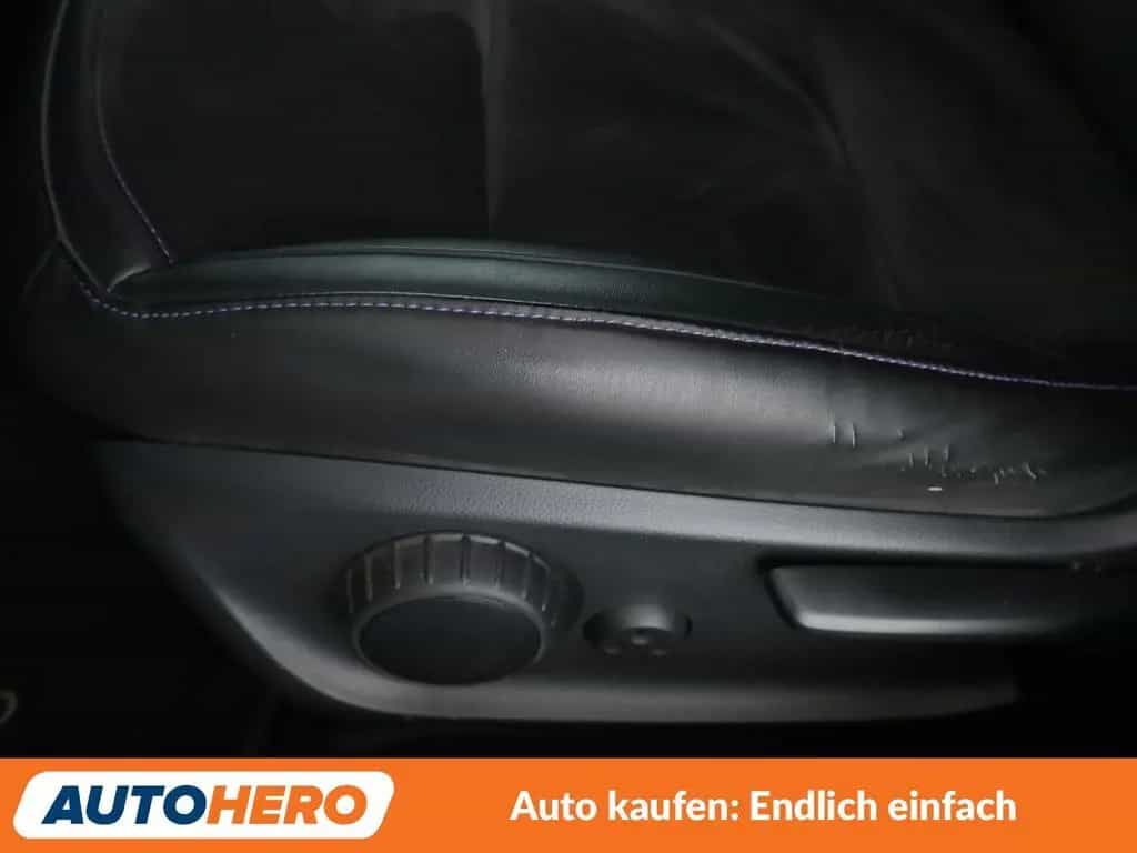 Infiniti Q30 2.0 Turbo Sport AWD Aut.*NAVI*CAM*PDC*SHZ* 09/2016-photo-33