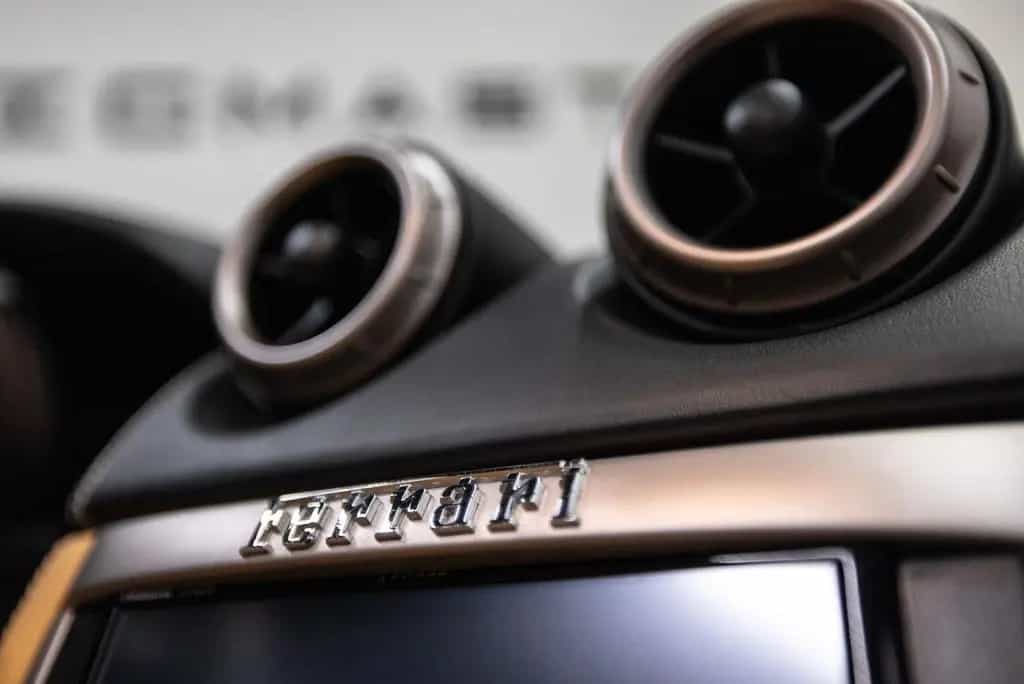 Ferrari California 4.3 V8 Dealer auto 12/2010-photo-44
