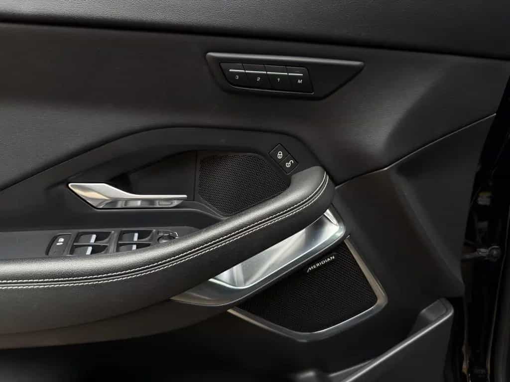 Jaguar E-Pace D180 R-Dynamic SE AWD ACC/KAM/LED/SHZ/LMF 12/2019-photo-17