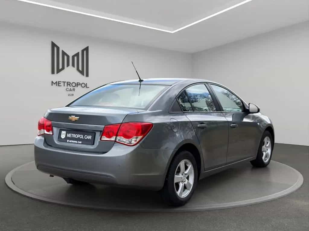 Chevrolet Cruze 1.6 LS PDC/KLIMA/SERVO/LMF/ZV+TÜV 10.26 06/2009-photo-4