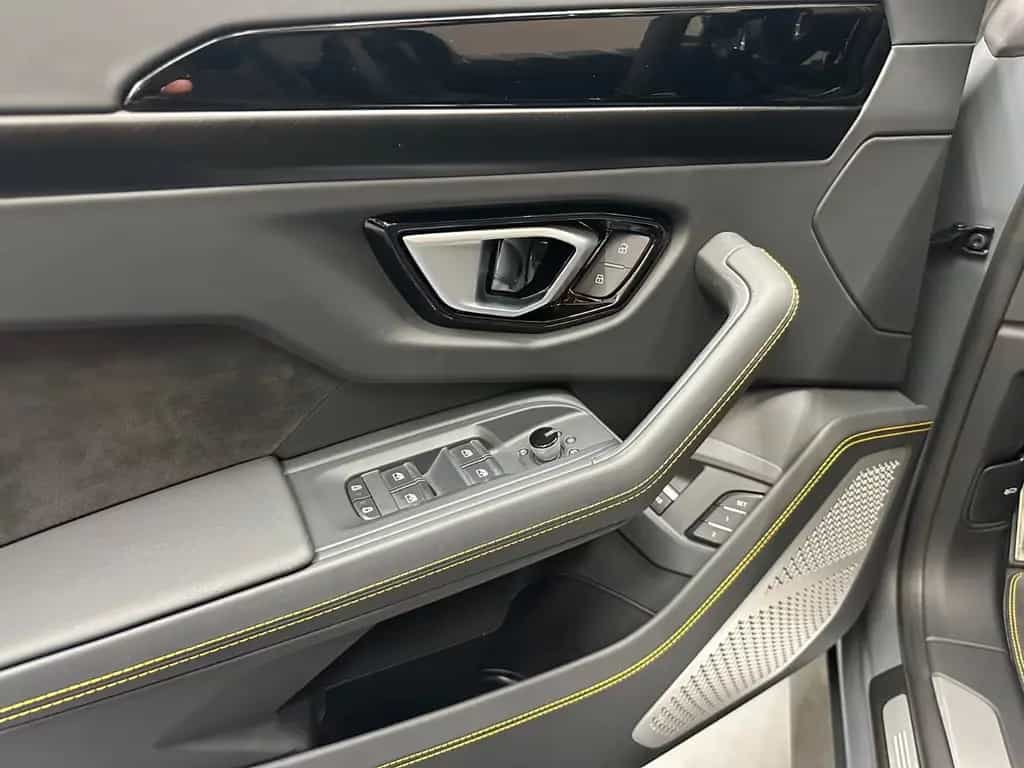 Lamborghini Urus S*GRIGIO TELESTO MATT*AKRAPOVIC*PANO*B&O*23 09/2024-photo-15