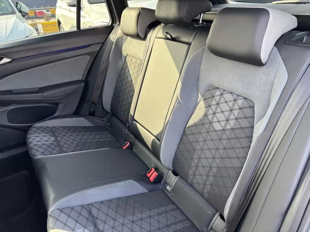 Volkswagen Golf Variant 2,0TSI DSG R-Line Kamera Navi LED S 01/2023-photo-10