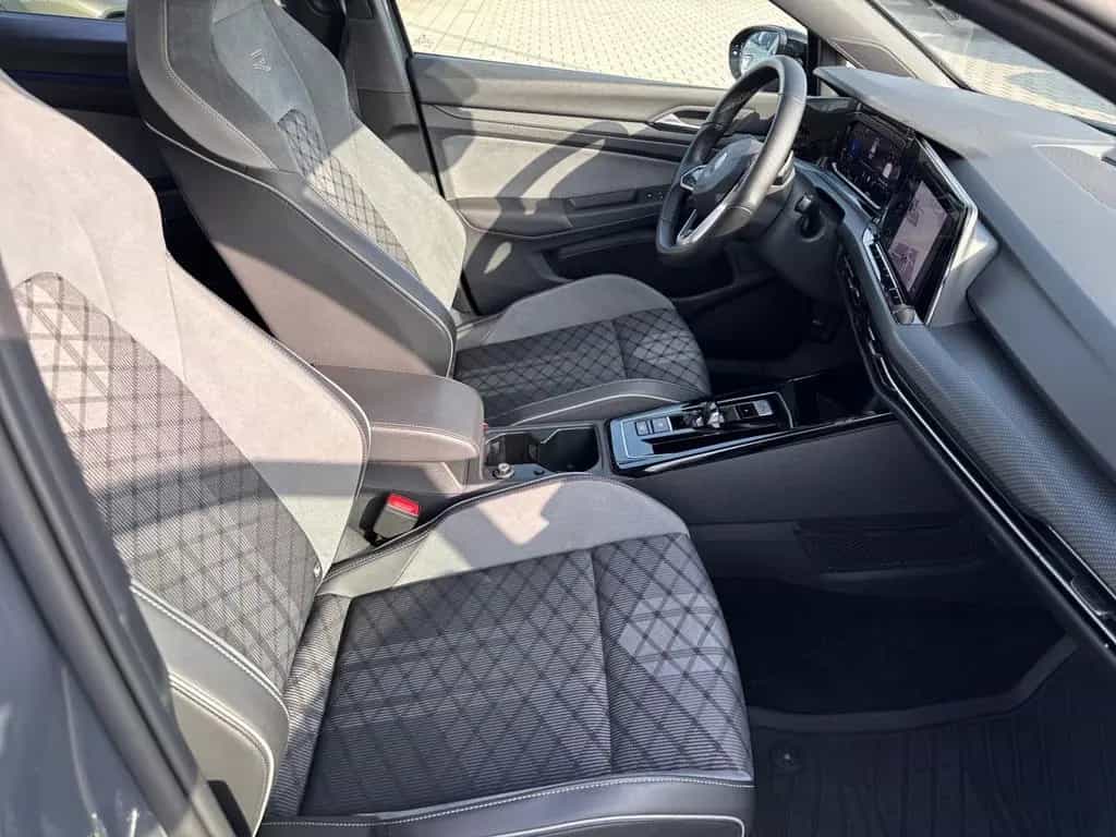 Volkswagen Golf Variant 2,0TSI DSG R-Line Kamera Navi LED S 01/2023-photo-12
