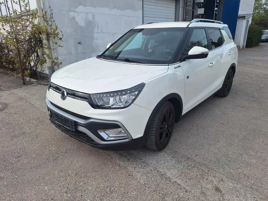 Ssangyong XLV 1.6 e-XDi 160 SAPPHIRE 2WD 06/2016-photo-0
