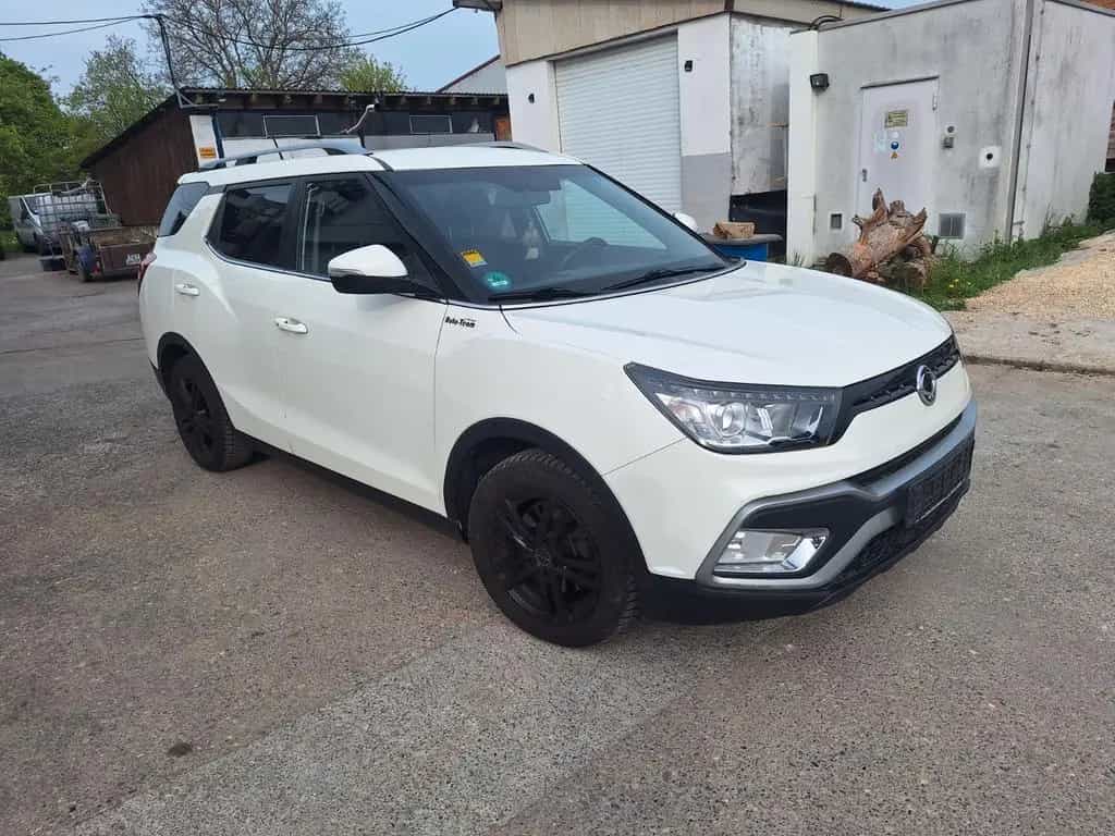 Ssangyong XLV 1.6 e-XDi 160 SAPPHIRE 2WD 06/2016-photo-1
