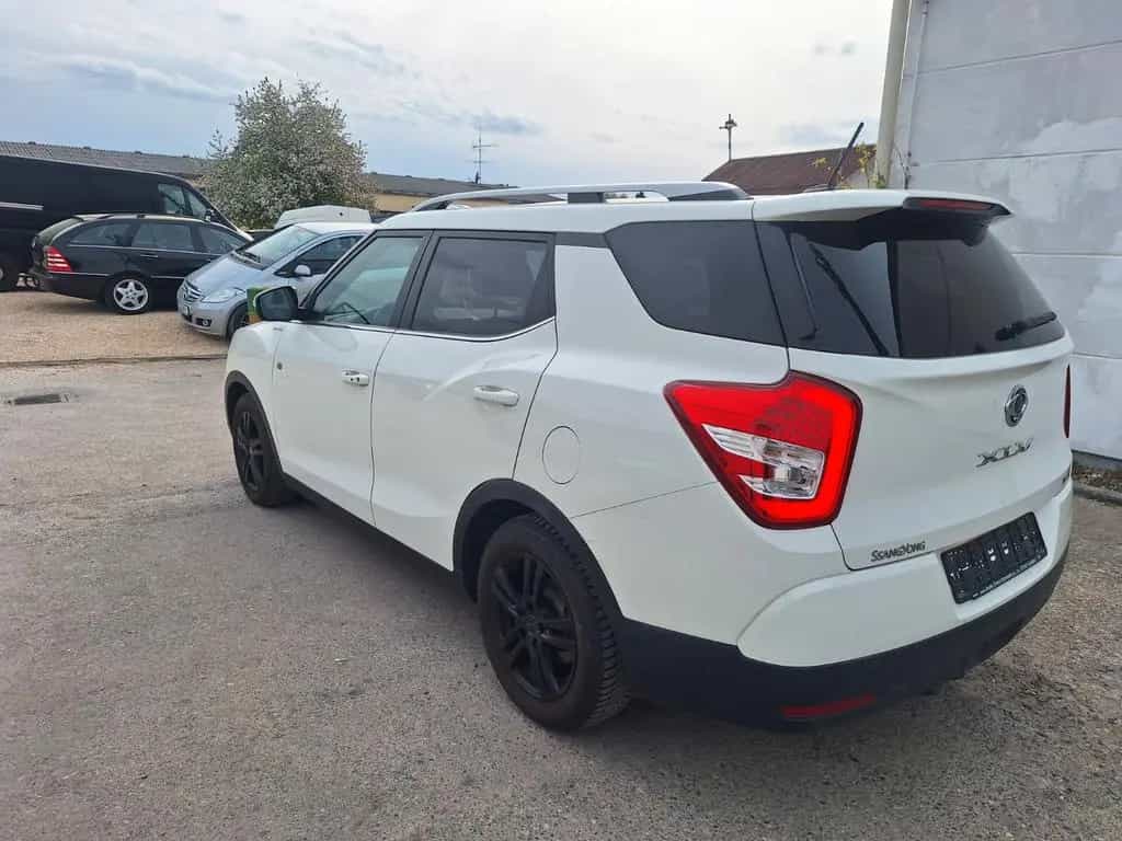 Ssangyong XLV 1.6 e-XDi 160 SAPPHIRE 2WD 06/2016-photo-6