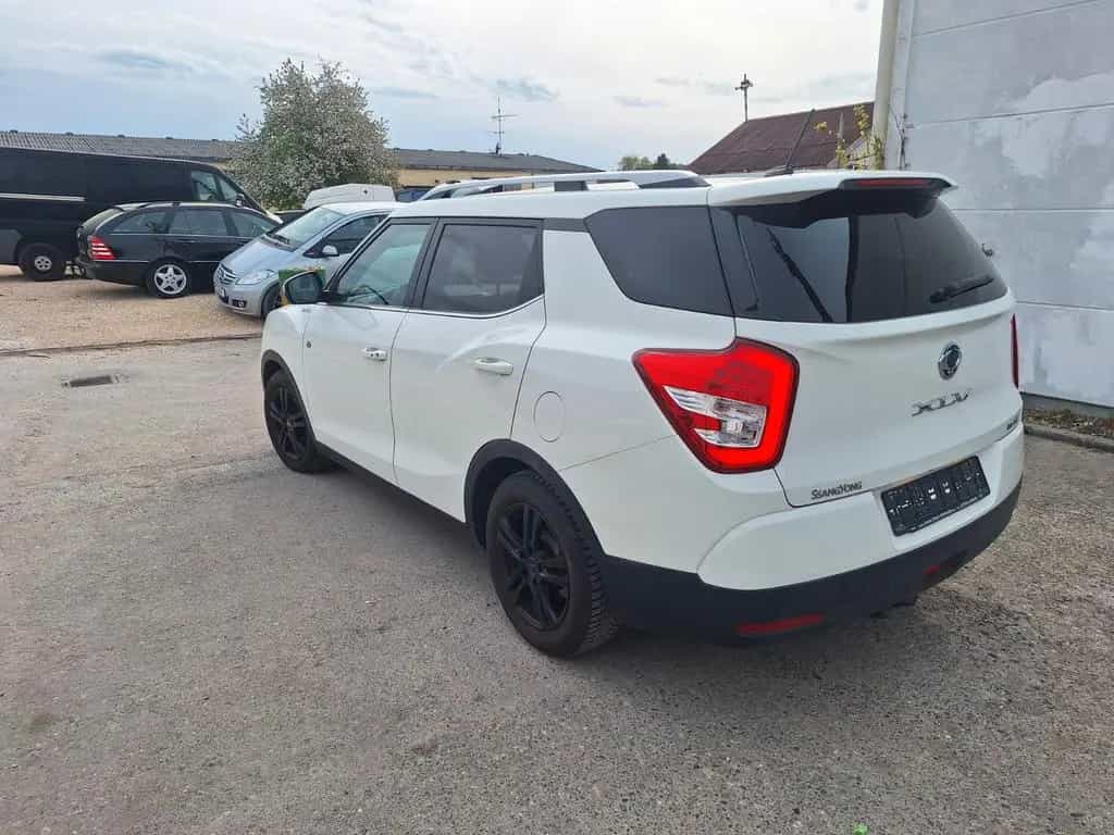 Ssangyong XLV 1.6 e-XDi 160 SAPPHIRE 2WD 06/2016-photo-8