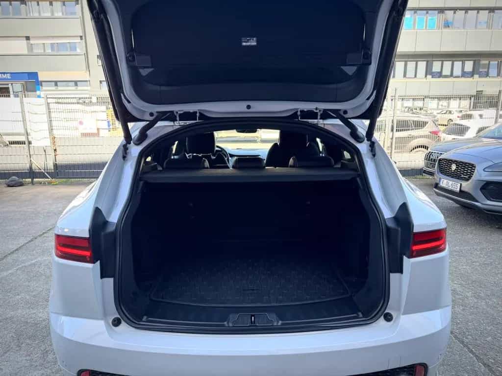 Jaguar E-Pace R-Dynamic SE AWD/Leder/Kam/eSitze 11/2020-photo-16