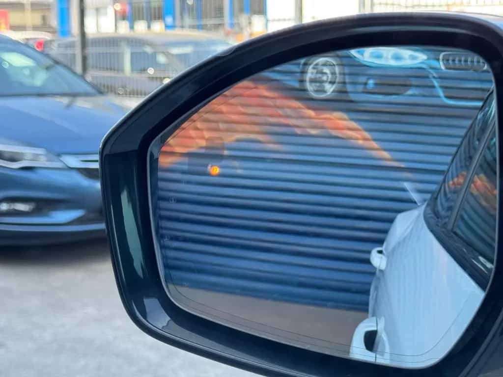 Jaguar E-Pace R-Dynamic SE AWD/Leder/Kam/eSitze 11/2020-photo-22