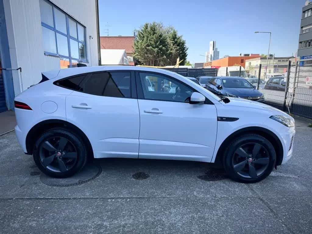 Jaguar E-Pace R-Dynamic SE AWD/Leder/Kam/eSitze 11/2020-photo-3