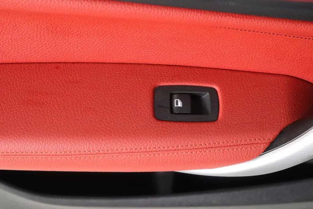 BMW M135 xDrive 04/2013-photo-32