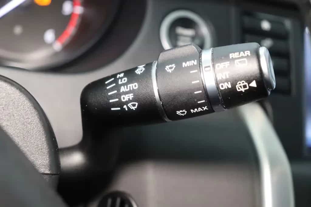 Land Rover Discovery Sport 2.0 TD4 SE AWD 06/2018-photo-16