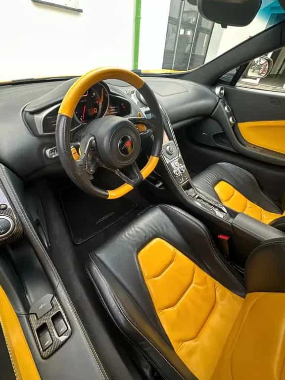 McLaren MP4-12C 12C MSO Coupé, MSO Einzelstück 07/2012-photo-6