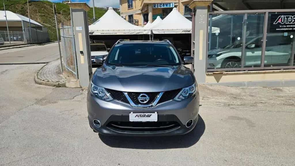 Nissan Qashqai 1.5 dCi Tekna 04/2016-photo-1