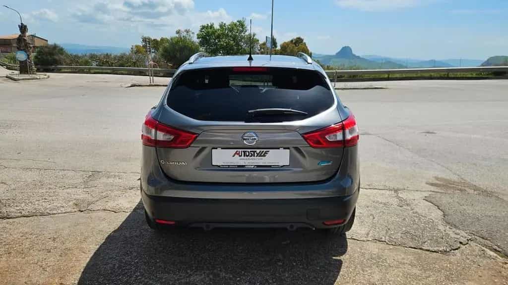 Nissan Qashqai 1.5 dCi Tekna 04/2016-photo-3
