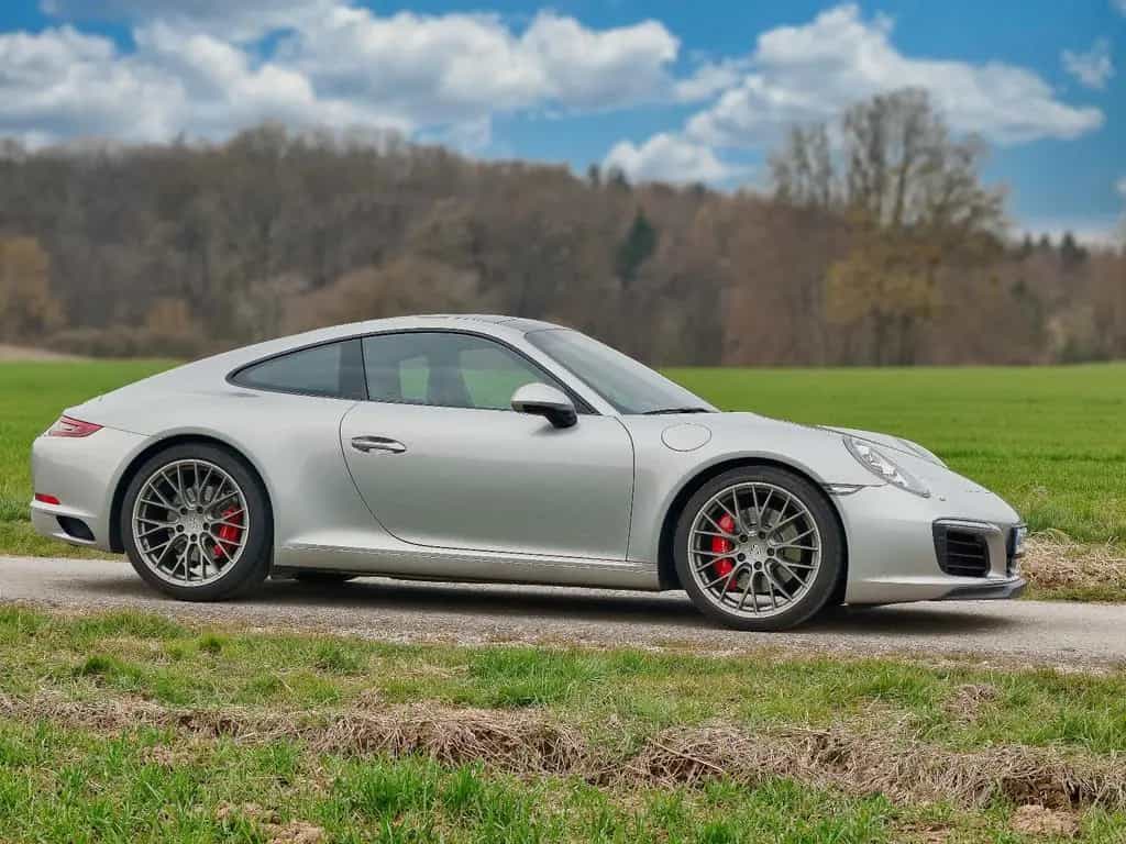 Porsche 911 991.2 GTS 3.0 gepflegtes Liebhaberauto 04/2016-photo-1