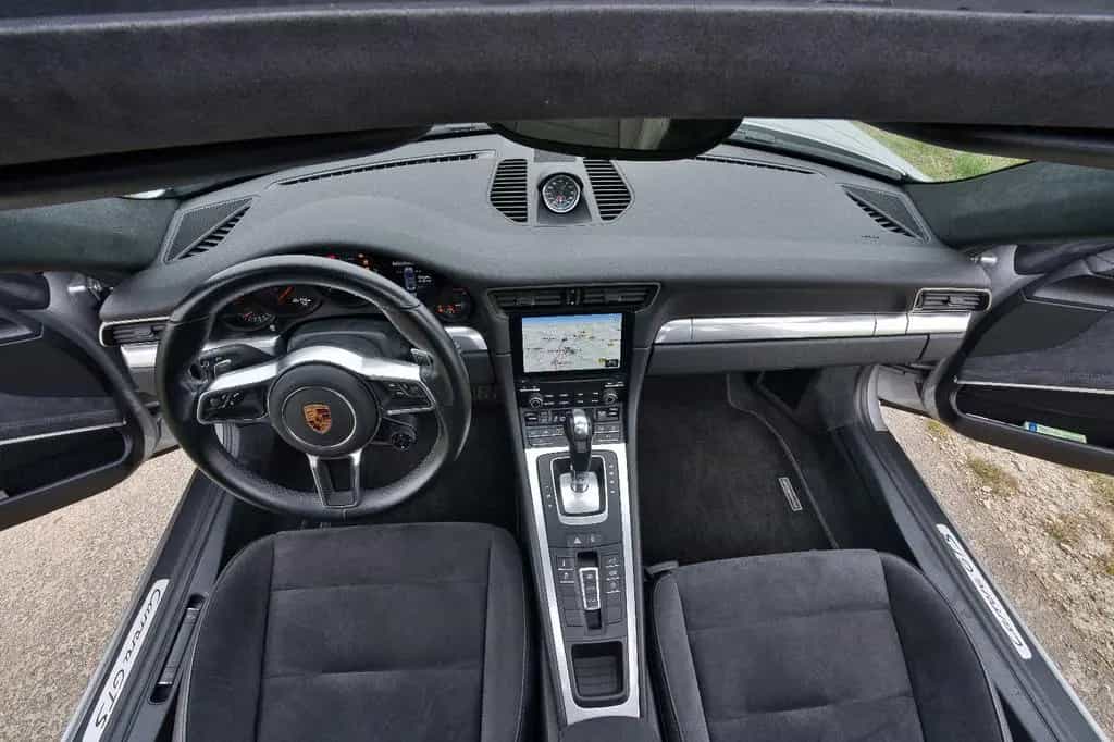 Porsche 911 991.2 GTS 3.0 gepflegtes Liebhaberauto 04/2016-photo-10