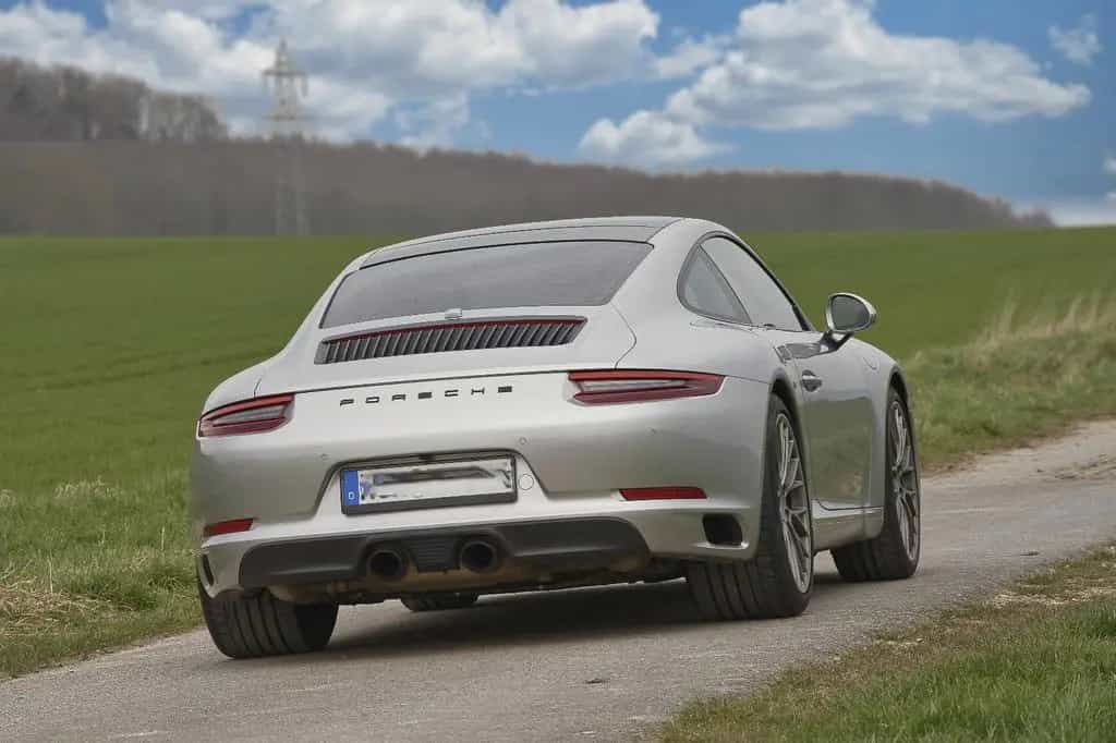 Porsche 911 991.2 GTS 3.0 gepflegtes Liebhaberauto 04/2016-photo-2